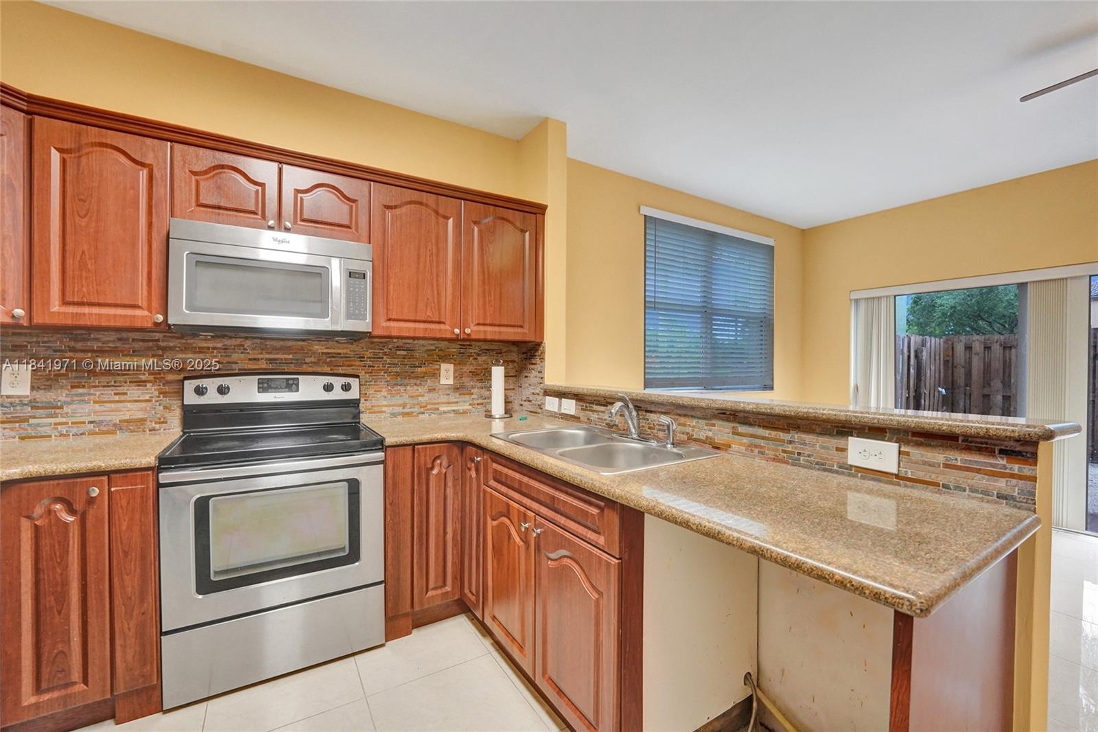 1485 NE 33rd Rd #111-1, Homestead, Florida image 8