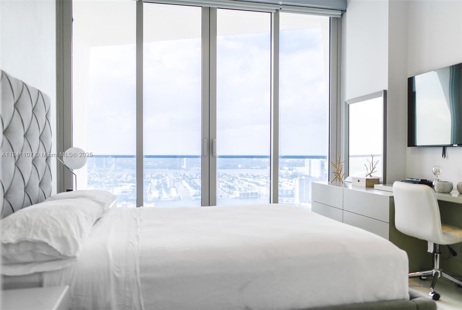 16901 Collins Ave #4005, Sunny Isles Beach, Florida image 23