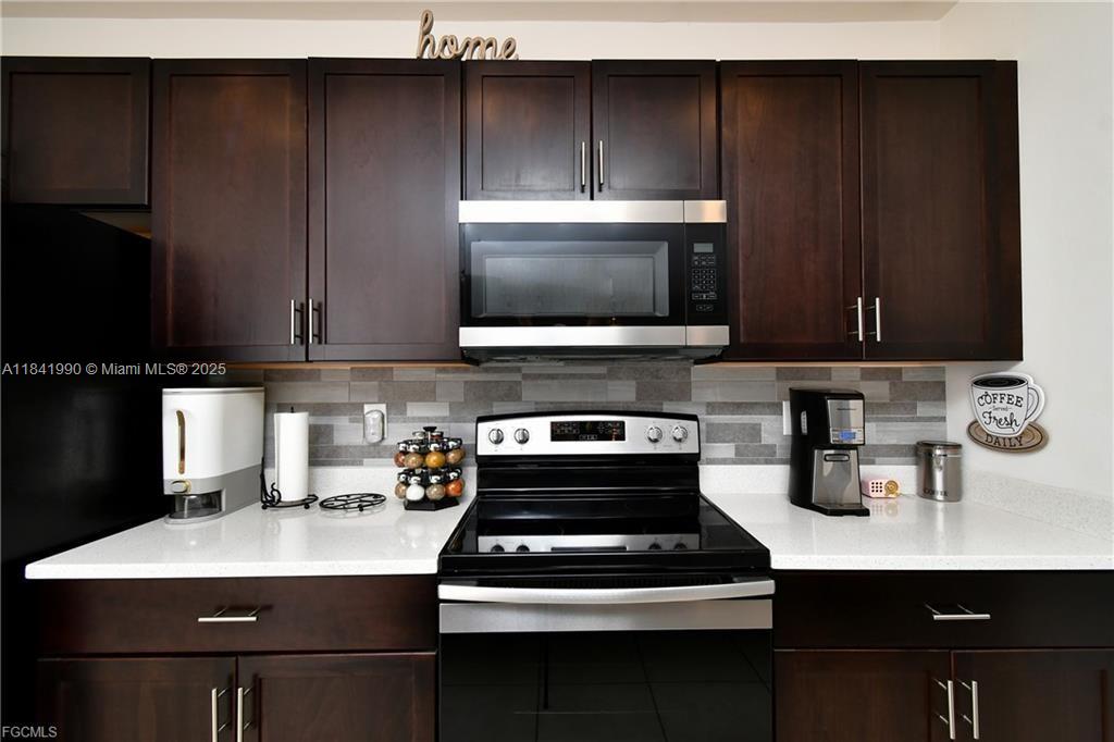 1022 NW 21st Terr, Cape Coral, Florida image 10