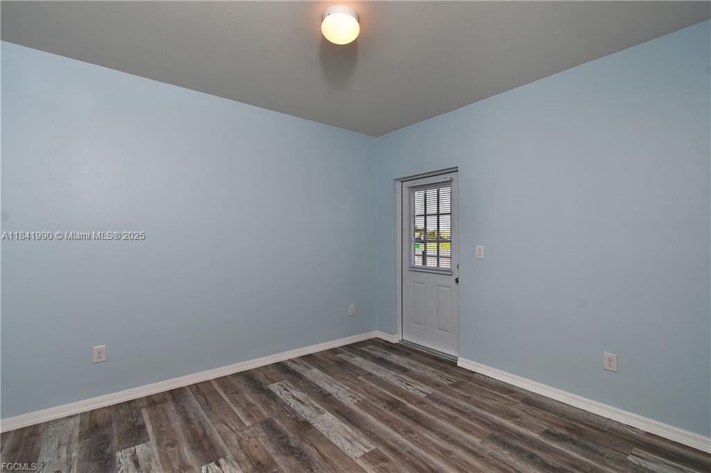 1022 NW 21st Terr, Cape Coral, Florida image 4