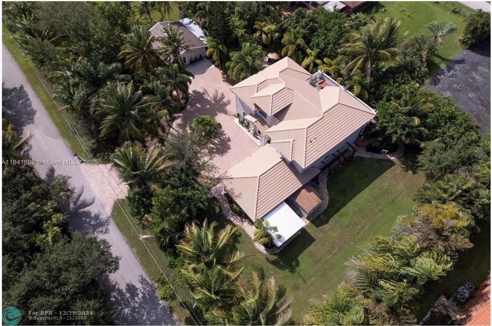 Residential, Plantation, Florida image 17