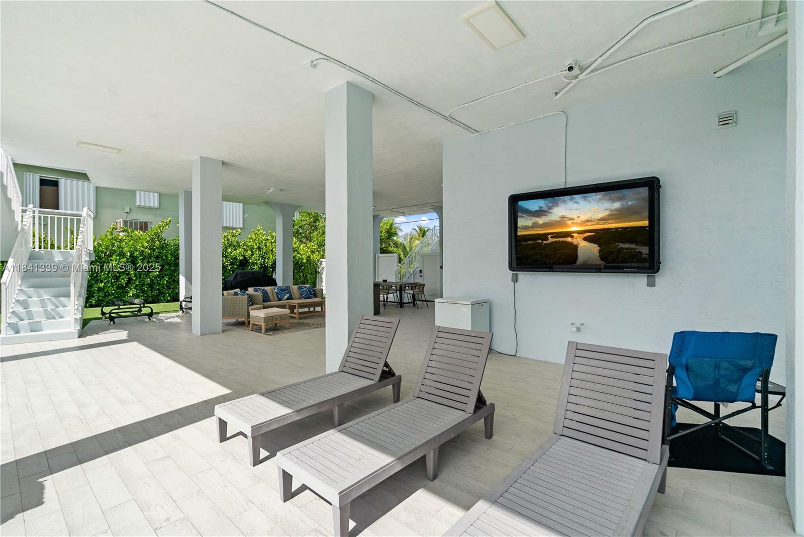 215 Wildwood Cir, Key Largo, Florida image 39