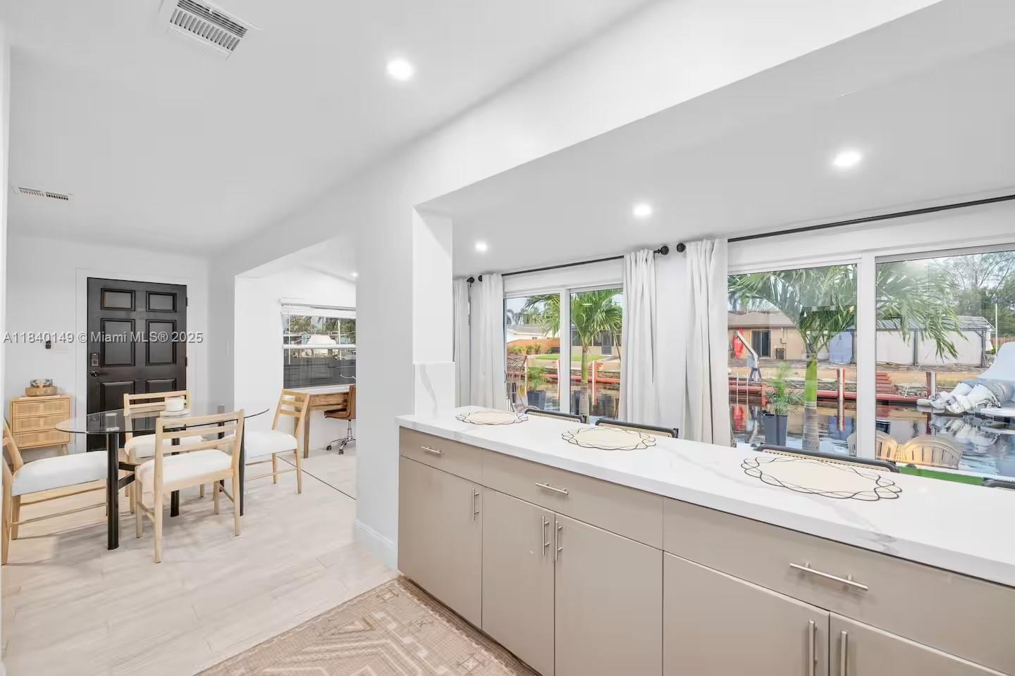 1469 NW 10th St, Dania Beach, Florida image 6