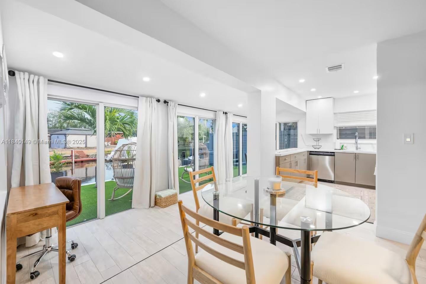 1469 NW 10th St, Dania Beach, Florida image 7