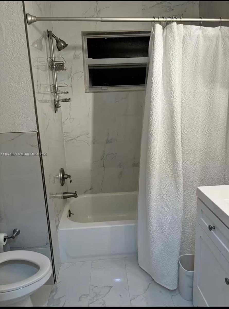 100 NW 8th Ave, Hallandale Beach, Florida image 22