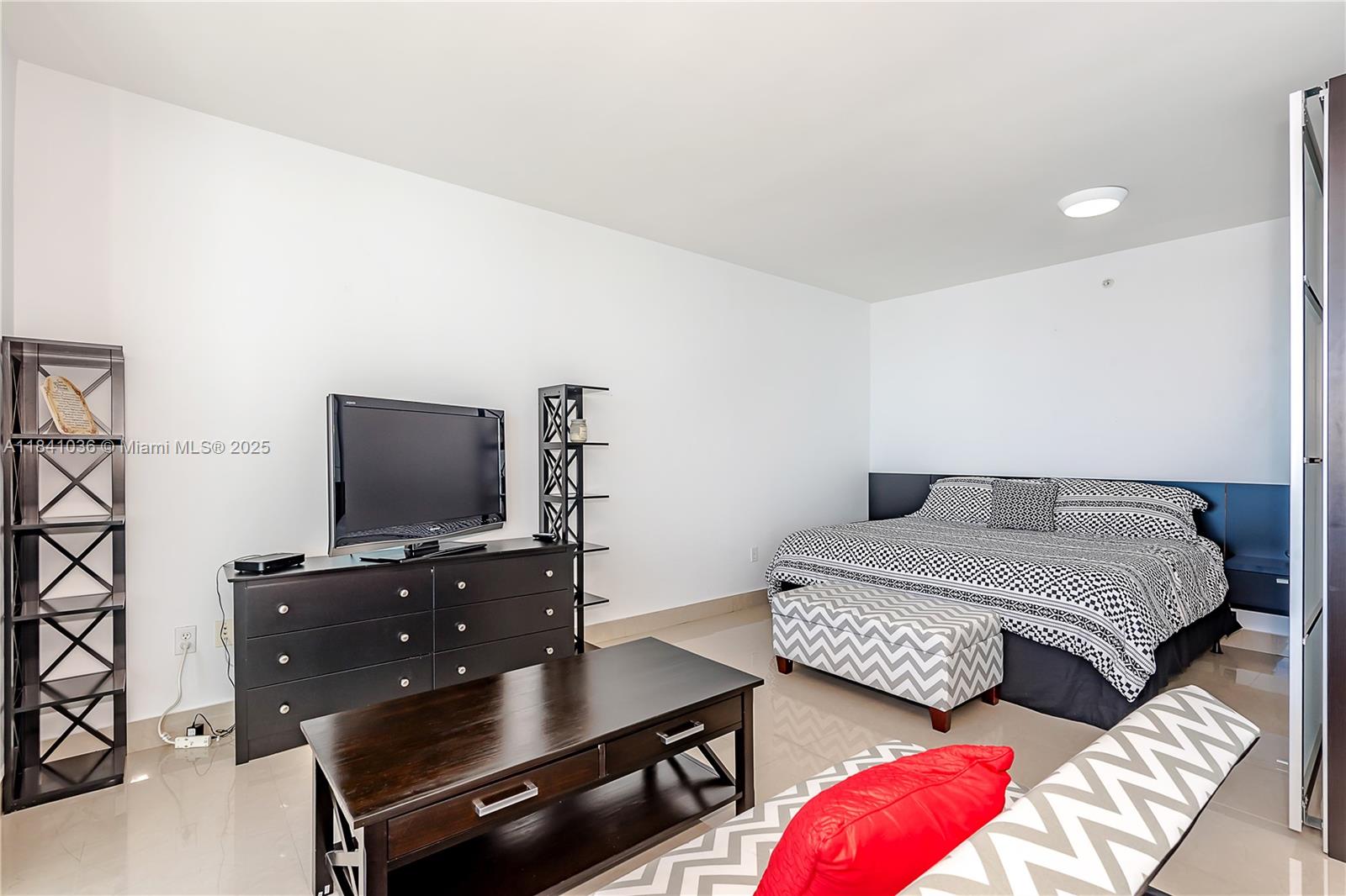 Property photo # 2