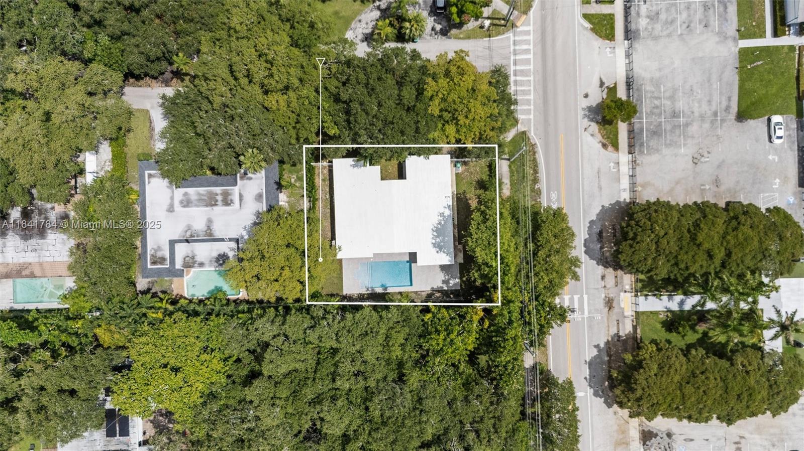 2180 NE 190th Ter, Miami, Florida image 36