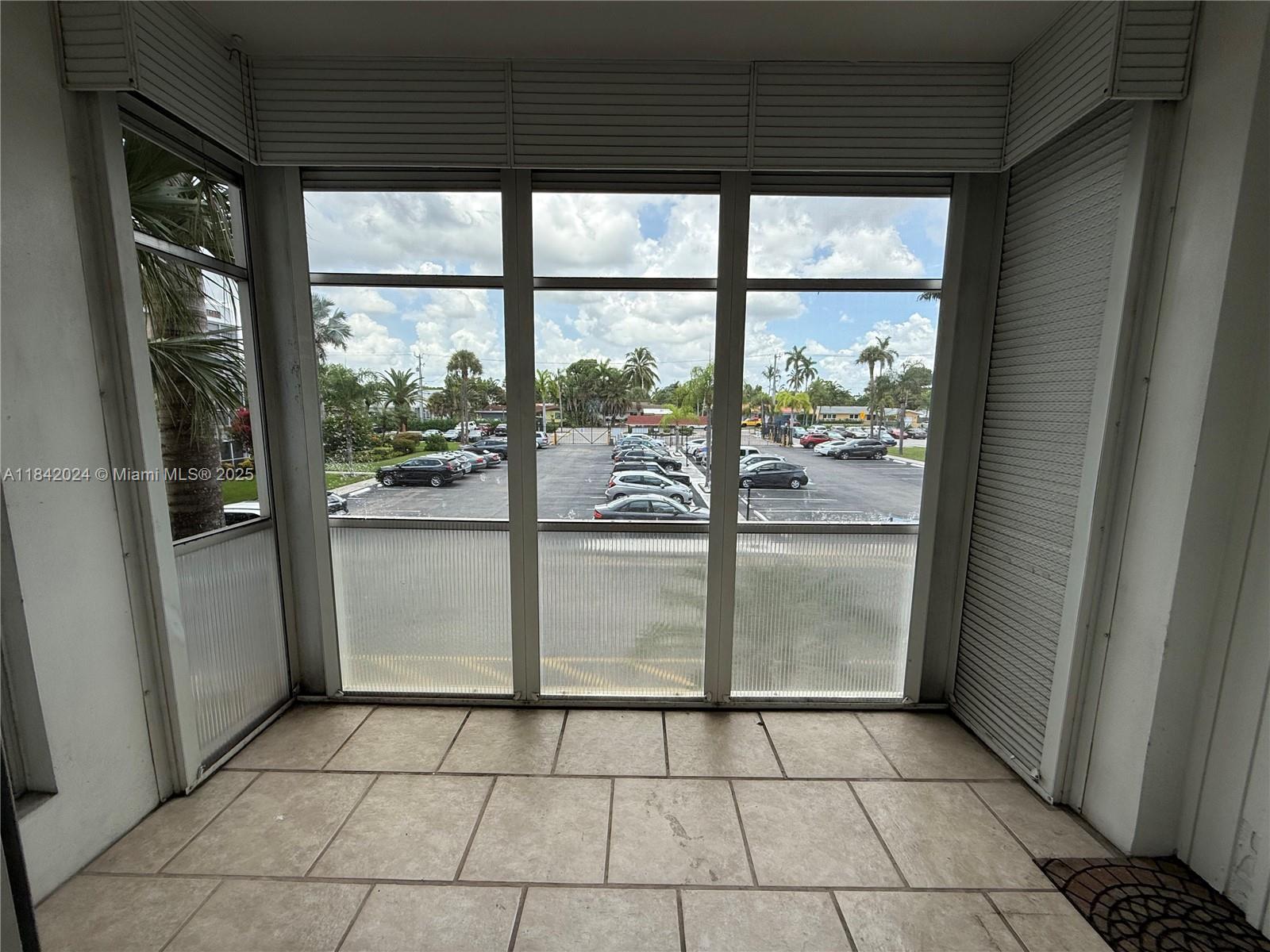 3000 NE 16th Ave #209, Oakland Park, Florida image 11