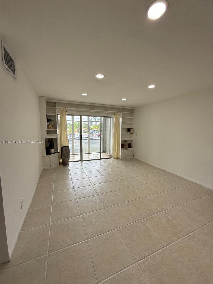 3000 NE 16th Ave #209, Oakland Park, Florida image 4