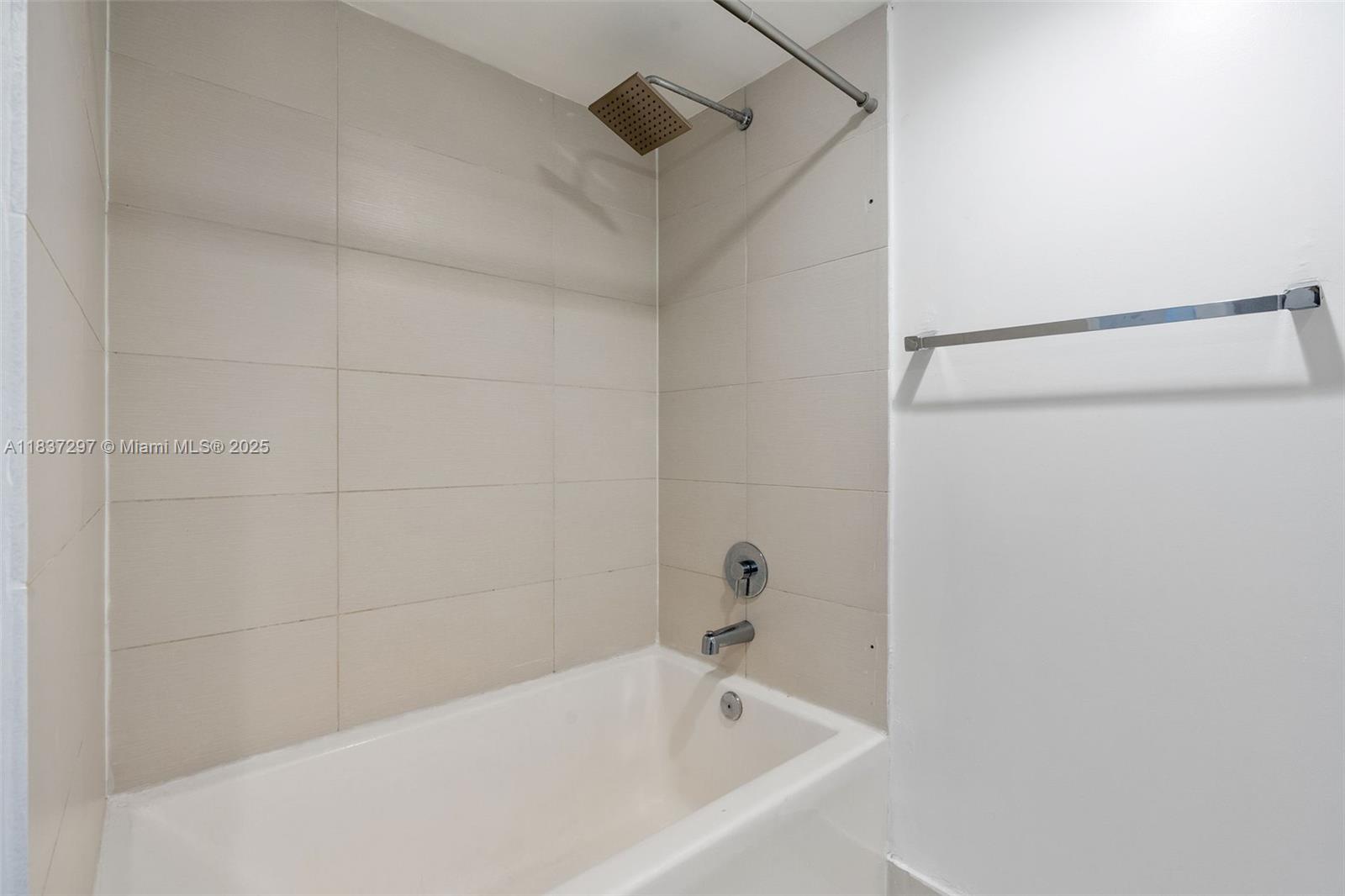 2602 E Hallandale Beach Blvd #R1105, Hallandale Beach, Florida image 24