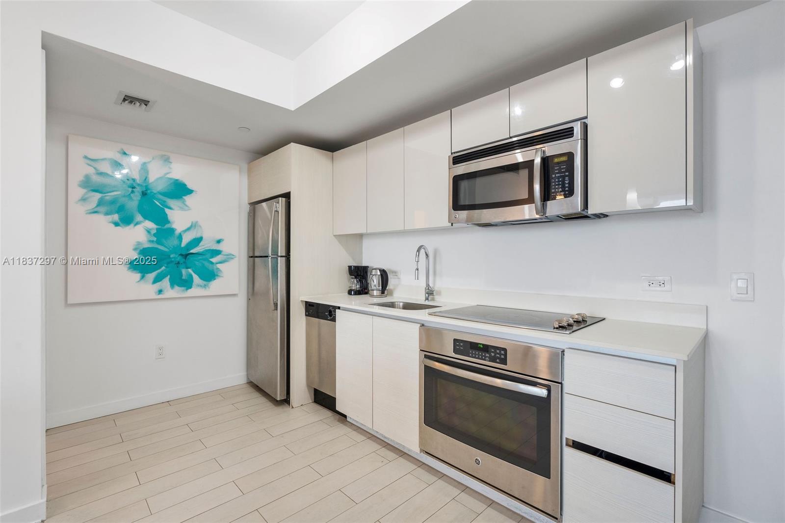 2602 E Hallandale Beach Blvd #R1105, Hallandale Beach, Florida image 7