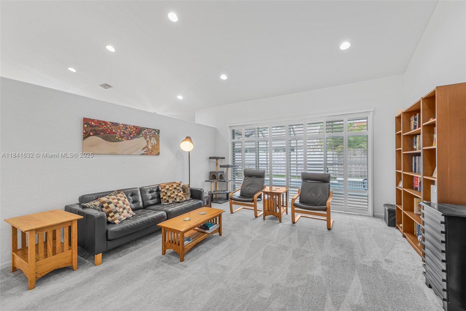 1530 NW 182nd Ter, Pembroke Pines, Florida image 14