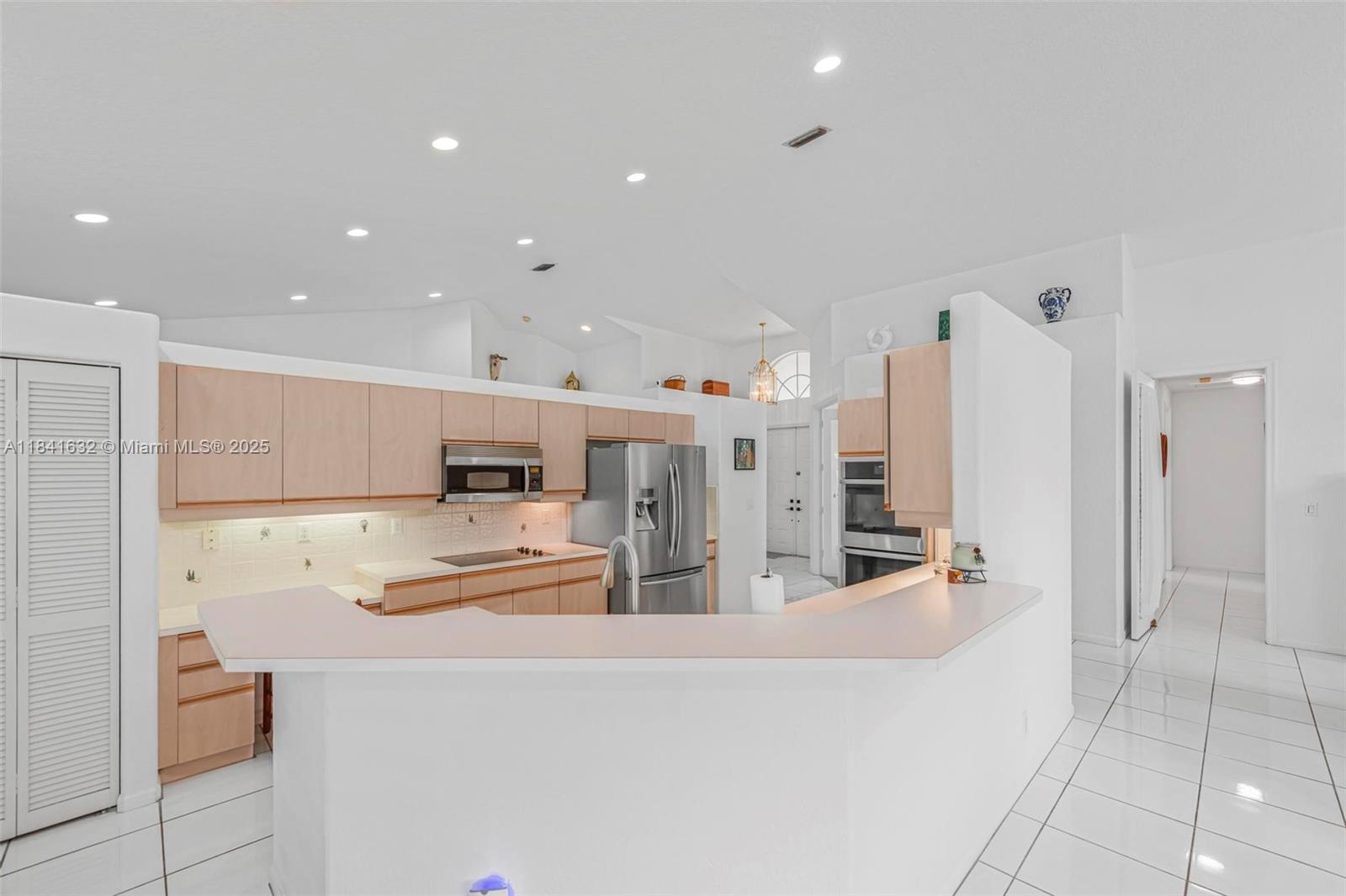 1530 NW 182nd Ter, Pembroke Pines, Florida image 24