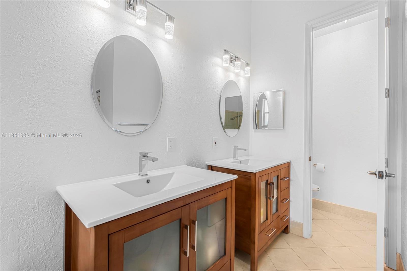 1530 NW 182nd Ter, Pembroke Pines, Florida image 32