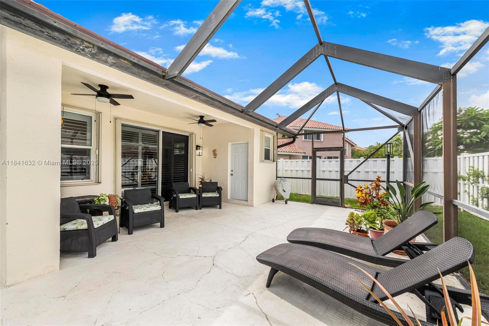 1530 NW 182nd Ter, Pembroke Pines, Florida image 39