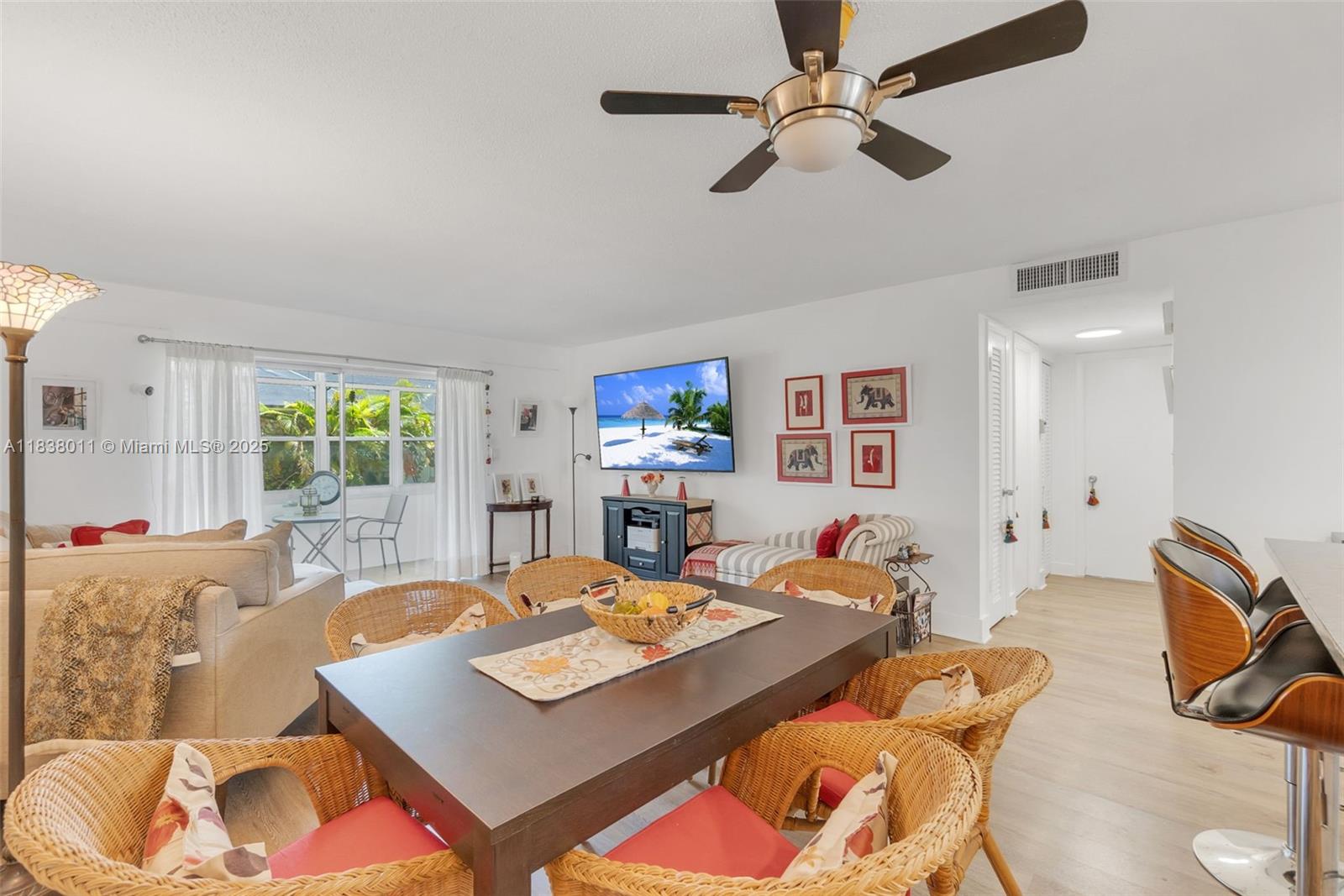 233 NE 14th Ave #108, Hallandale Beach, Florida image 6