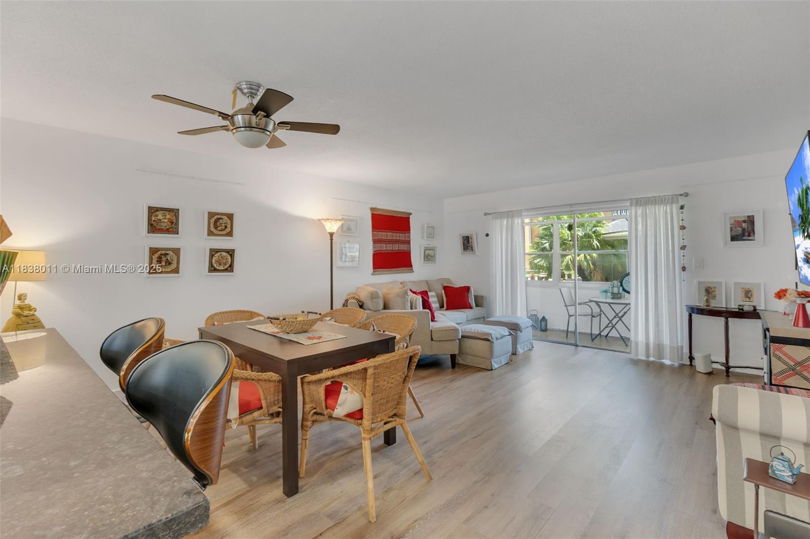 233 NE 14th Ave #108, Hallandale Beach, Florida image 7