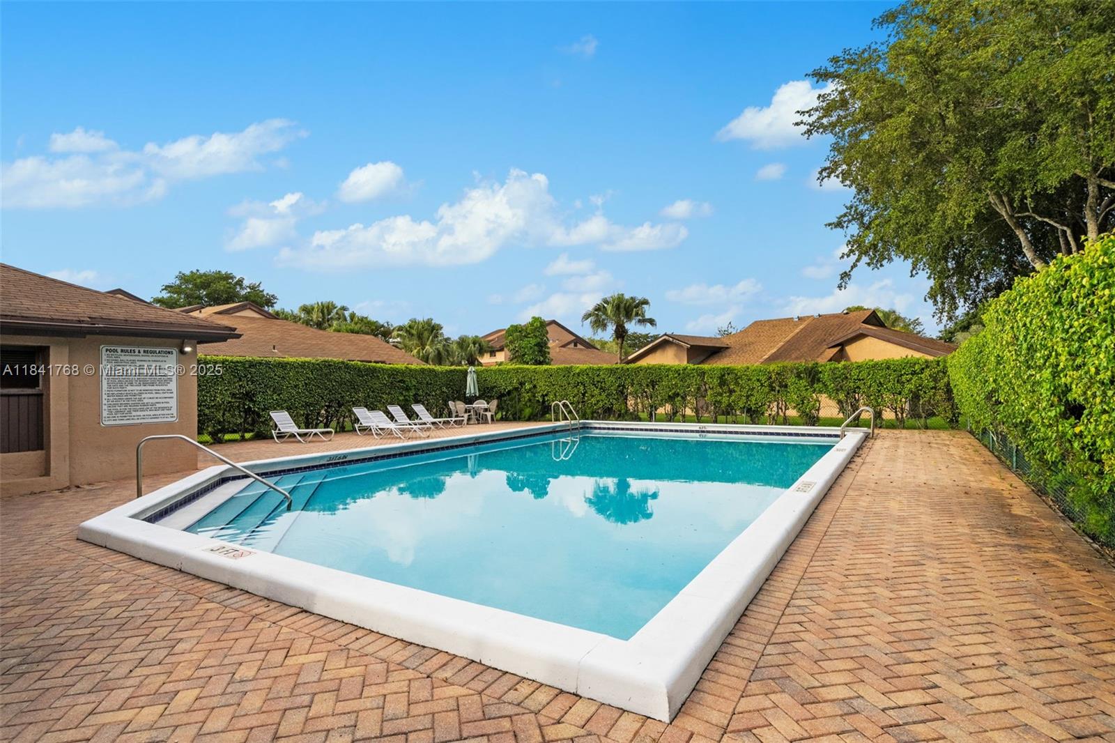 9535 NW 38th Pl, Sunrise, Florida image 32