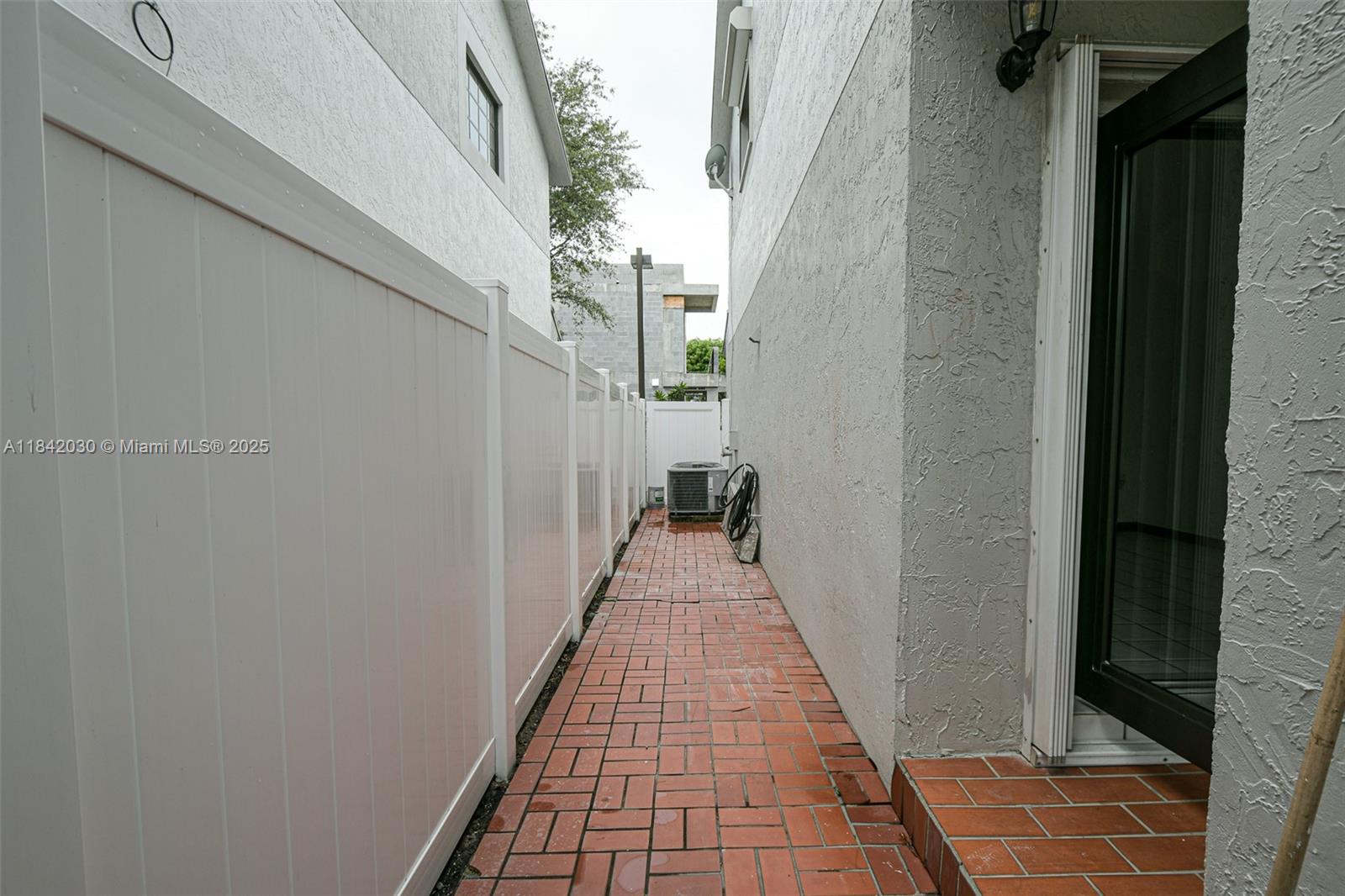 3542 SW 17 #2B, Miami, Florida image 25
