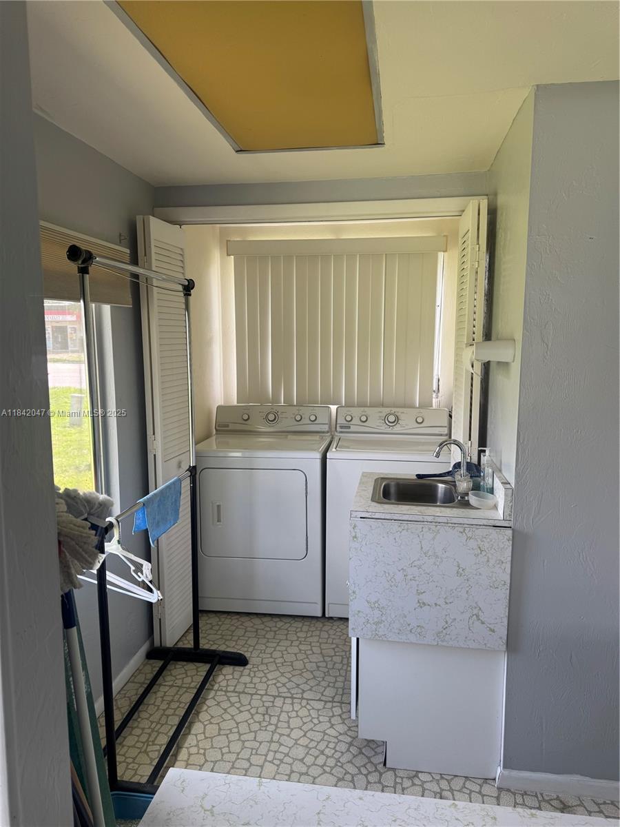 2201 Croton Ct, Lehigh Acres, Florida image 5