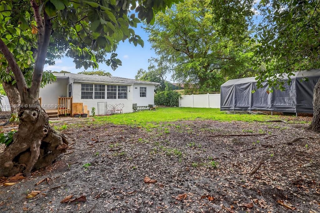 40 NW 68th St, Miami, Florida image 13