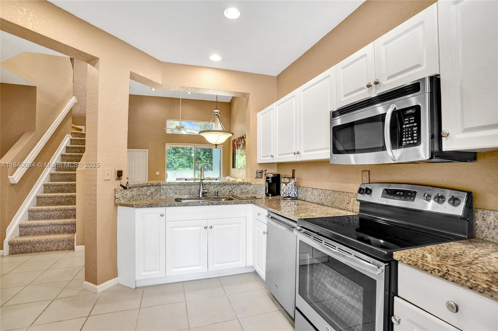 5668 NW 127th Ter, Coral Springs, Florida image 8