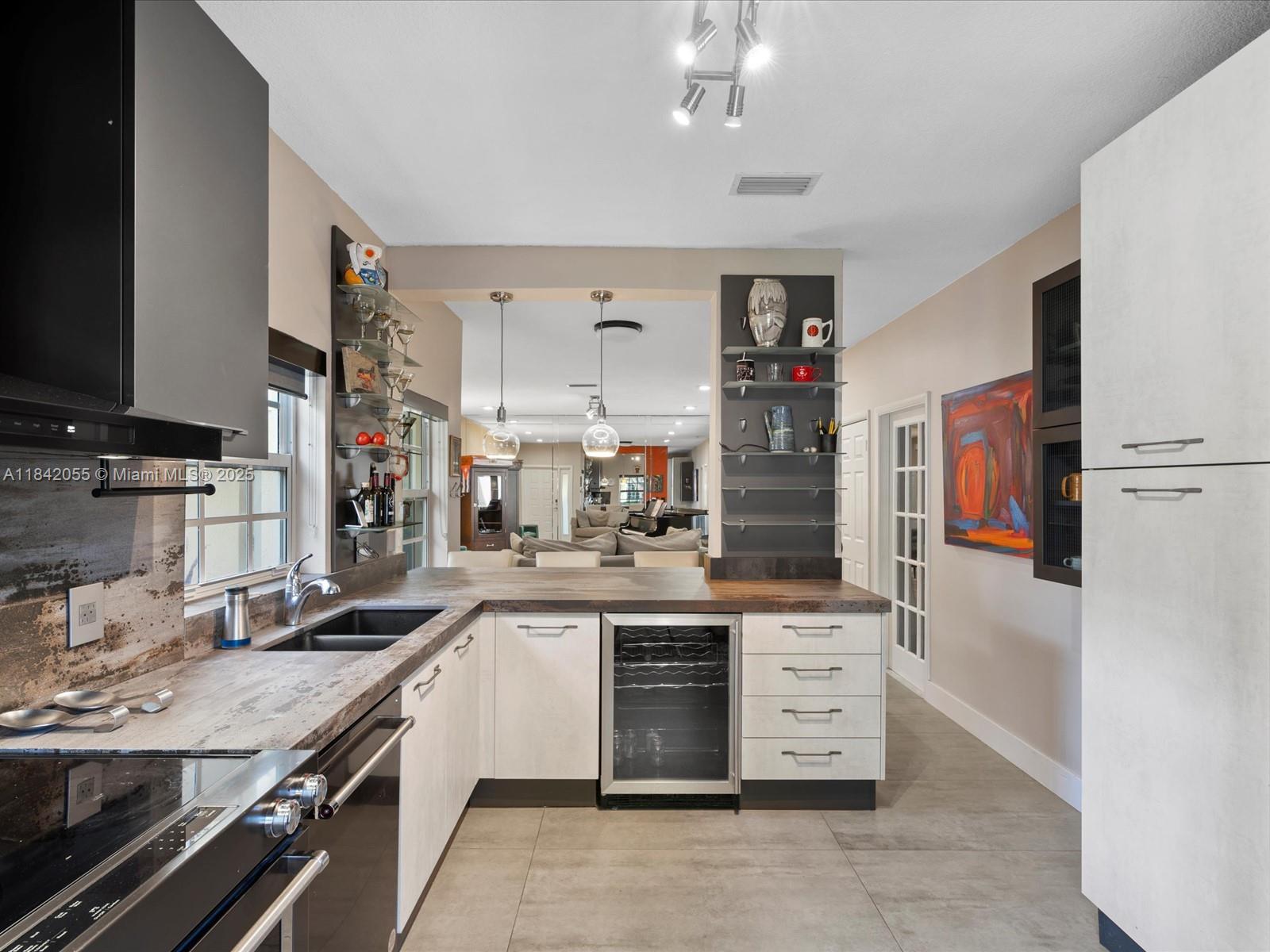 934 Sw 179th Ave, Pembroke Pines, Florida image 9