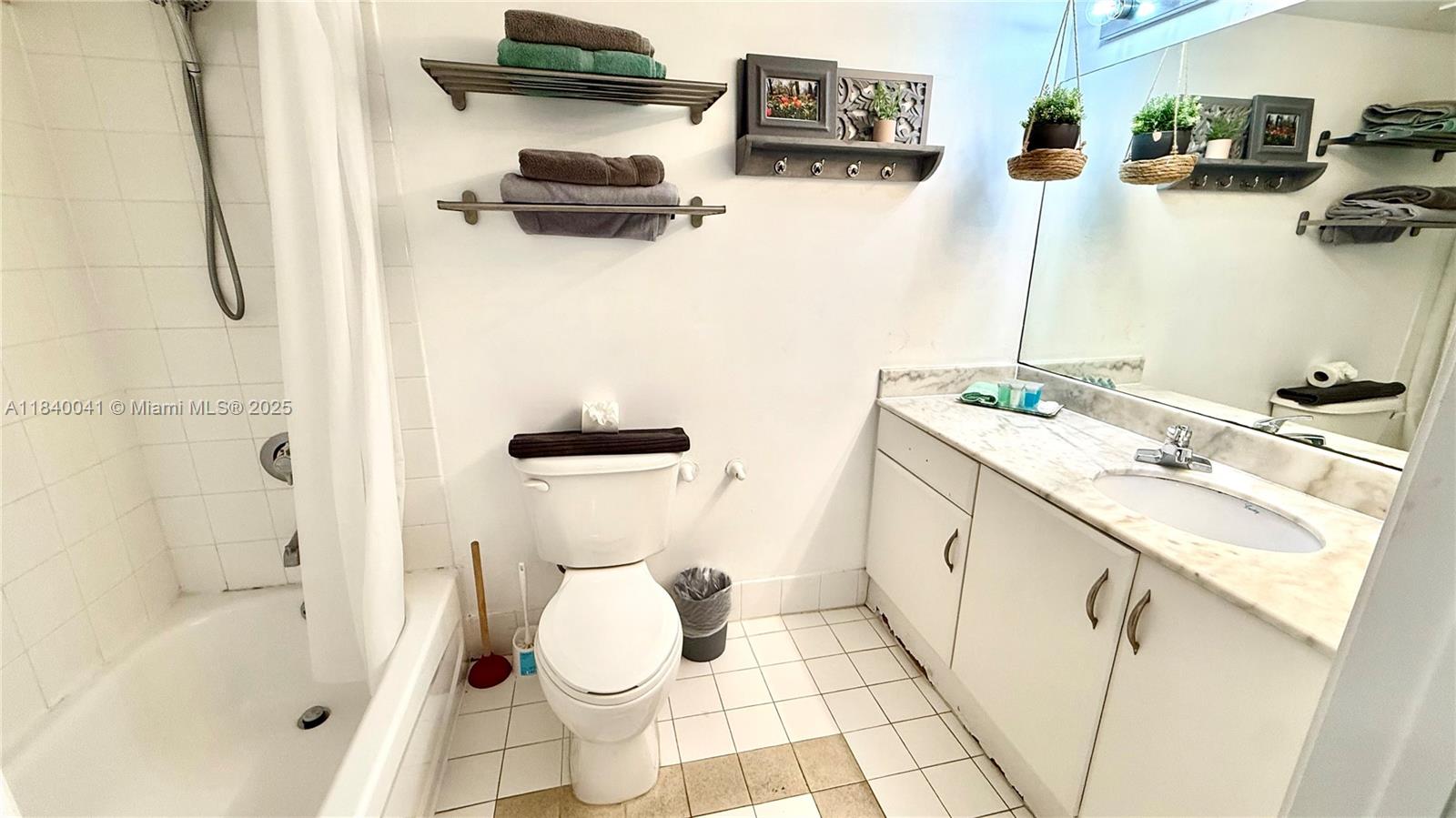 1200 Brickell Bay Dr #2216, Miami, Florida image 13