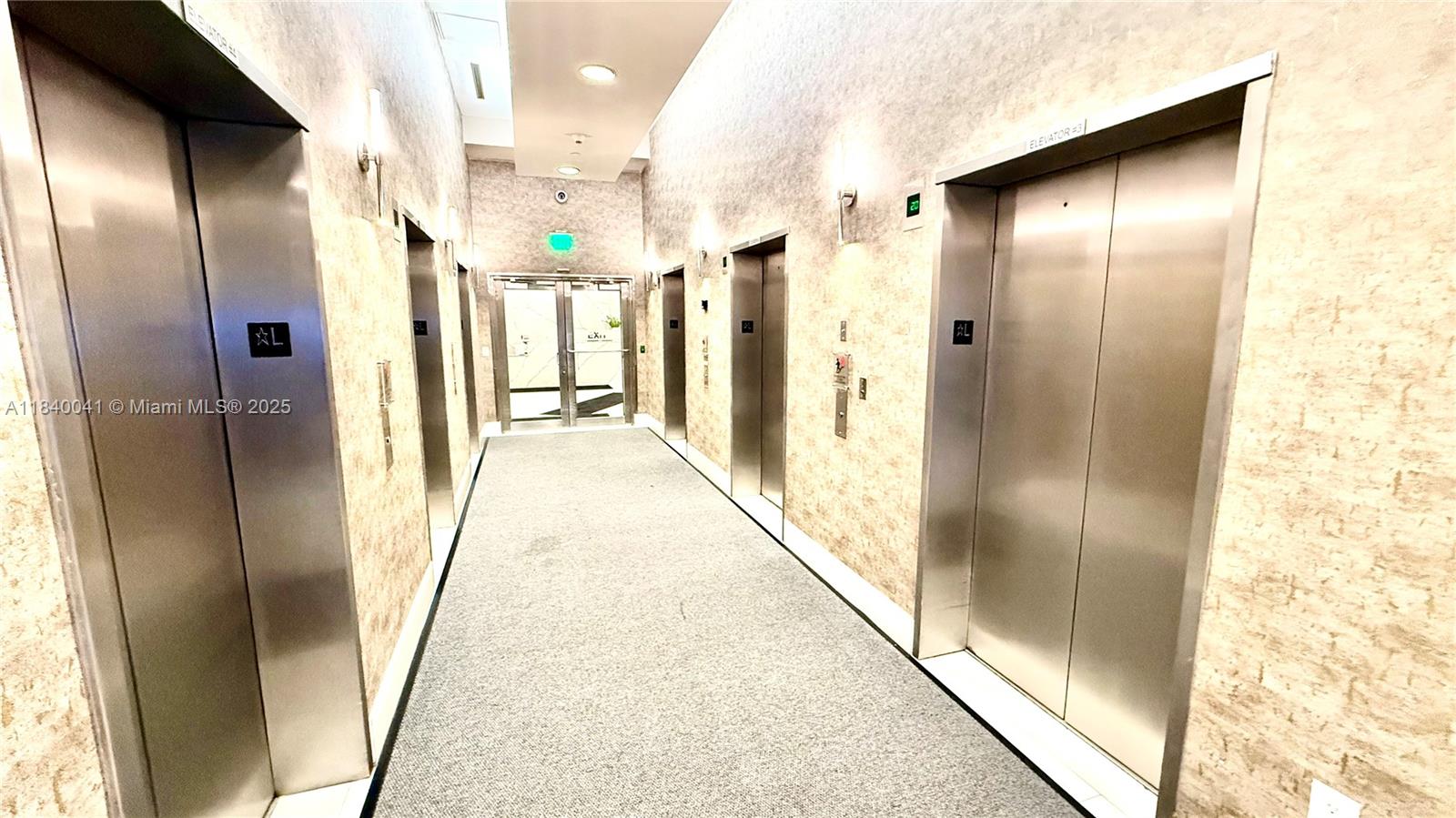 1200 Brickell Bay Dr #2216, Miami, Florida image 24