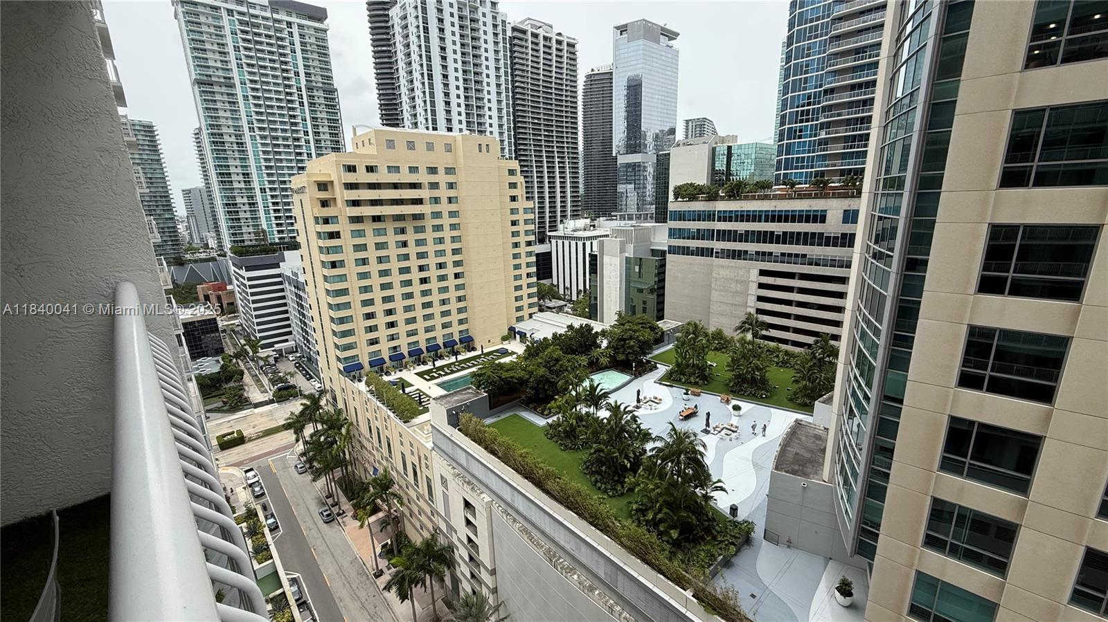 1200 Brickell Bay Dr #2216, Miami, Florida image 7