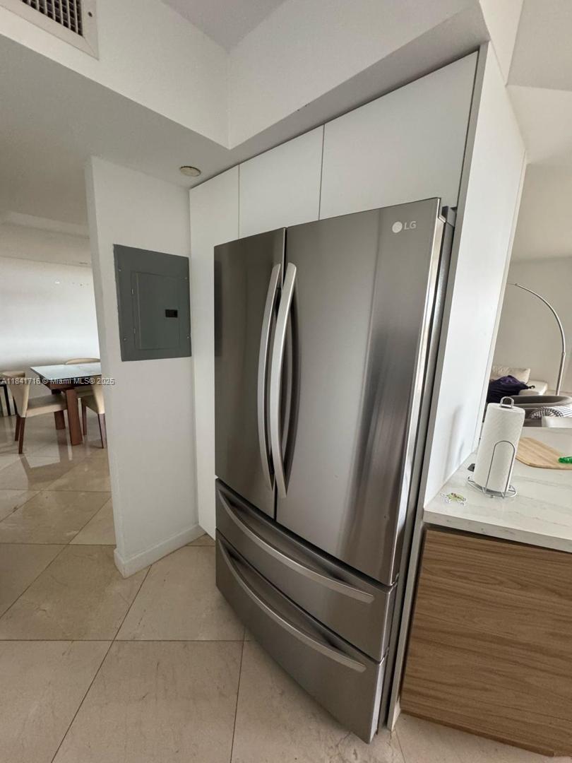 3610 Yacht Club Dr #713, Aventura, Florida image 10