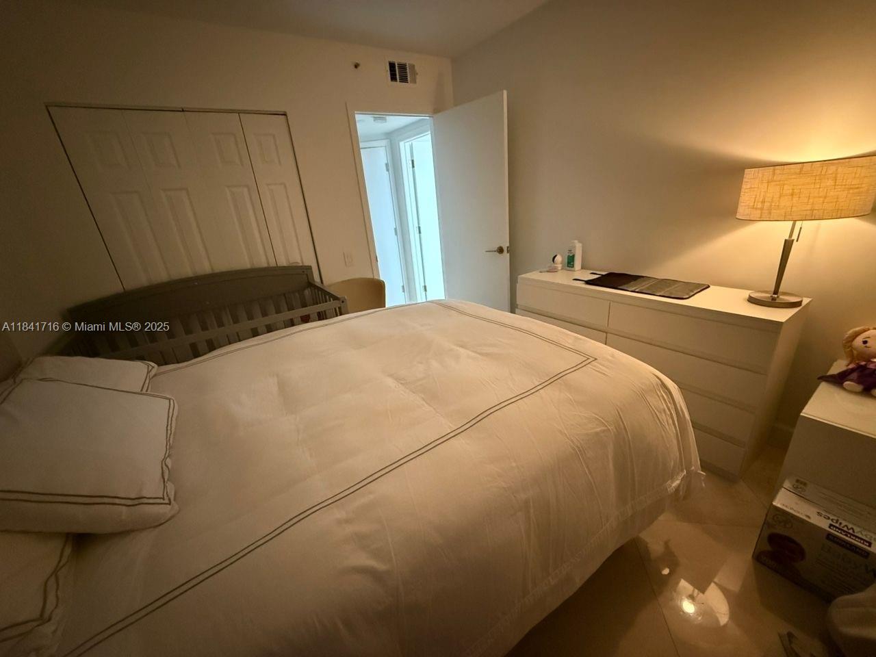 3610 Yacht Club Dr #713, Aventura, Florida image 12