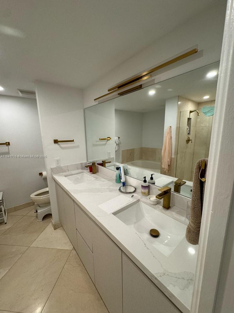 3610 Yacht Club Dr #713, Aventura, Florida image 15