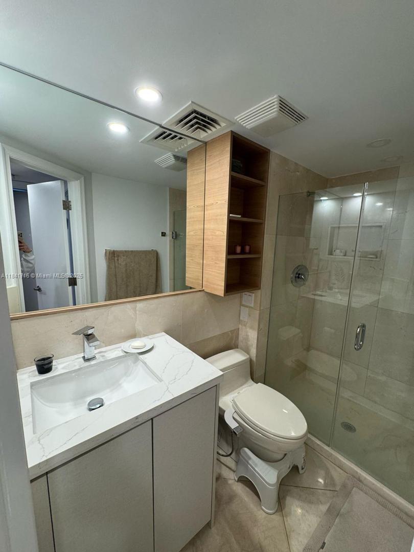 3610 Yacht Club Dr #713, Aventura, Florida image 21