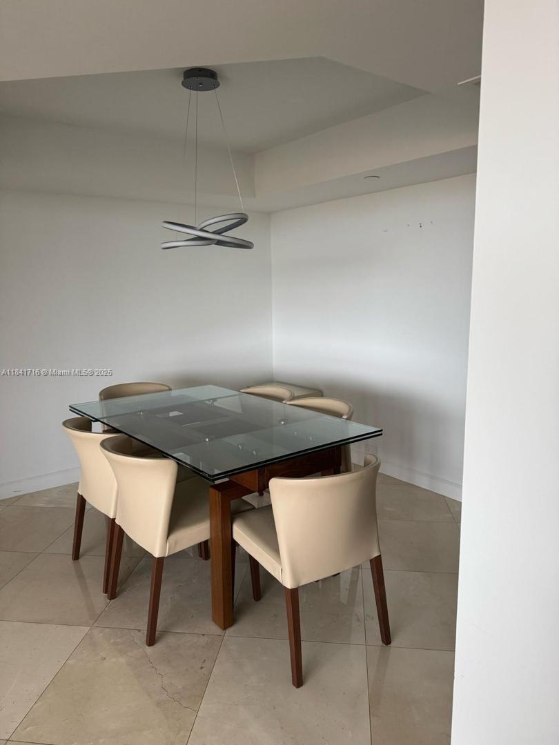 3610 Yacht Club Dr #713, Aventura, Florida image 8