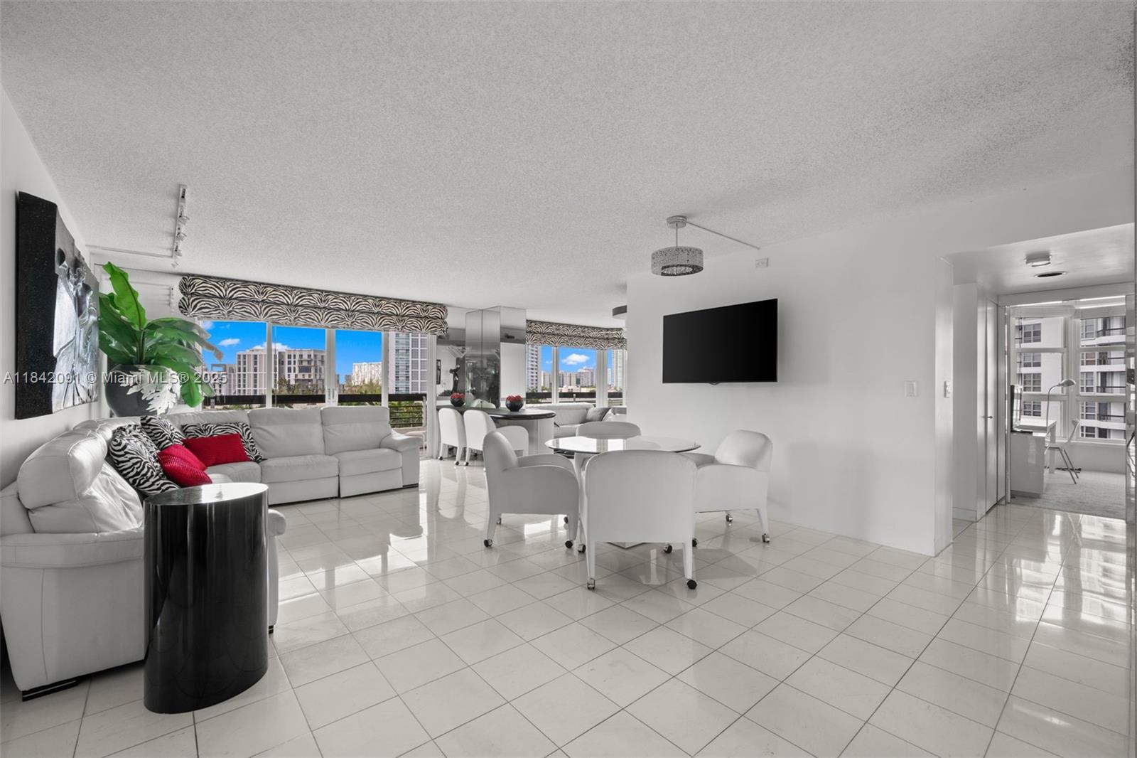 Property photo # 0