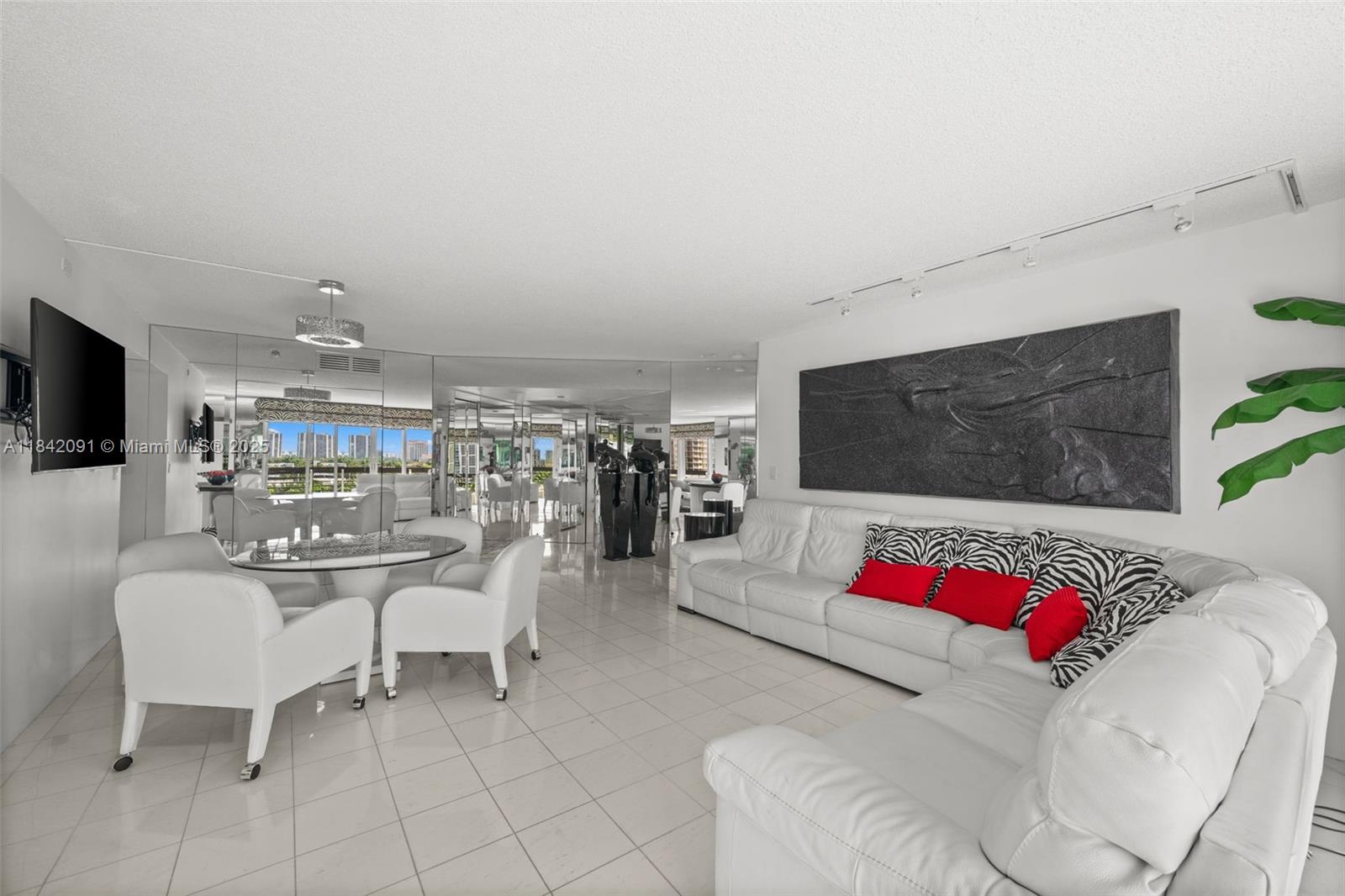 Property photo # 8