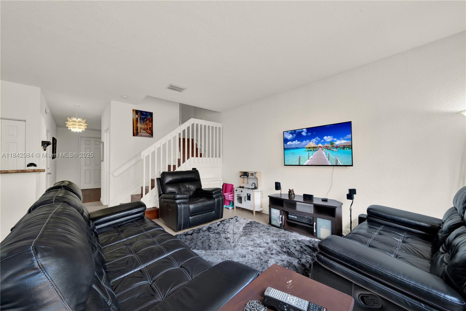 Property photo # 6