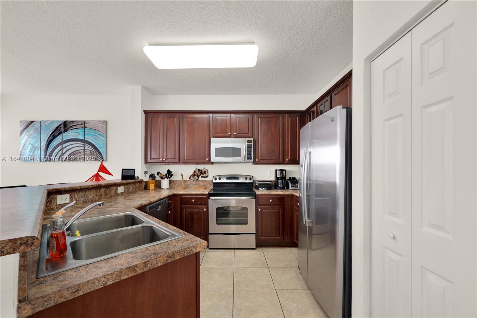 Property photo # 8