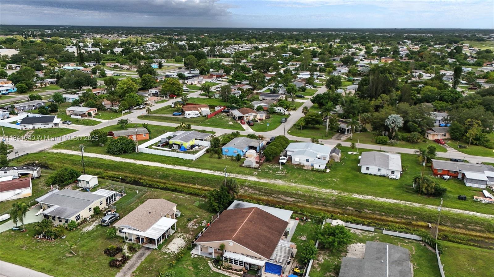 1164 Navajo Ave, Lehigh Acres, Florida image 38