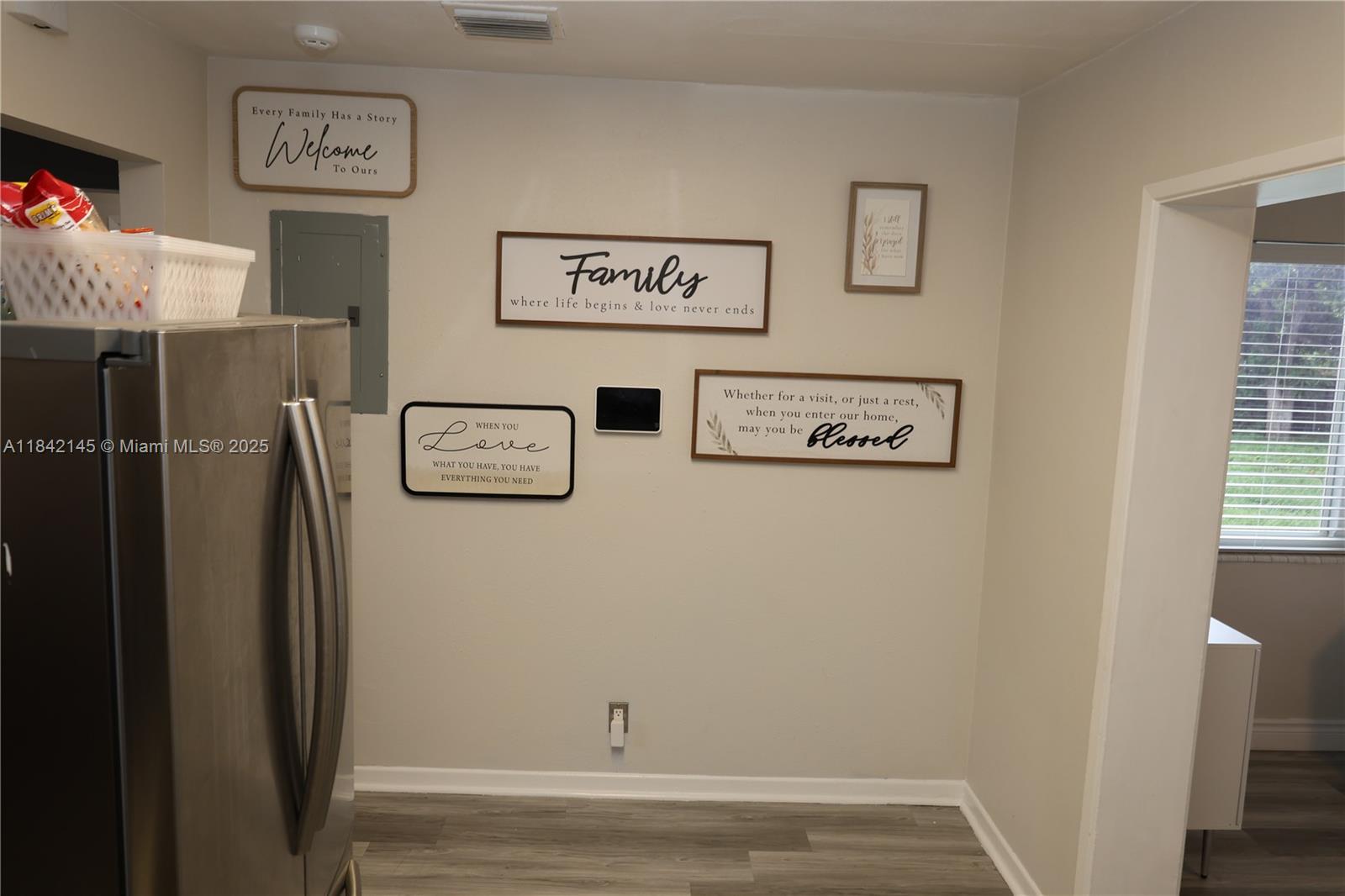 2446 Grant St, Hollywood, Florida image 11