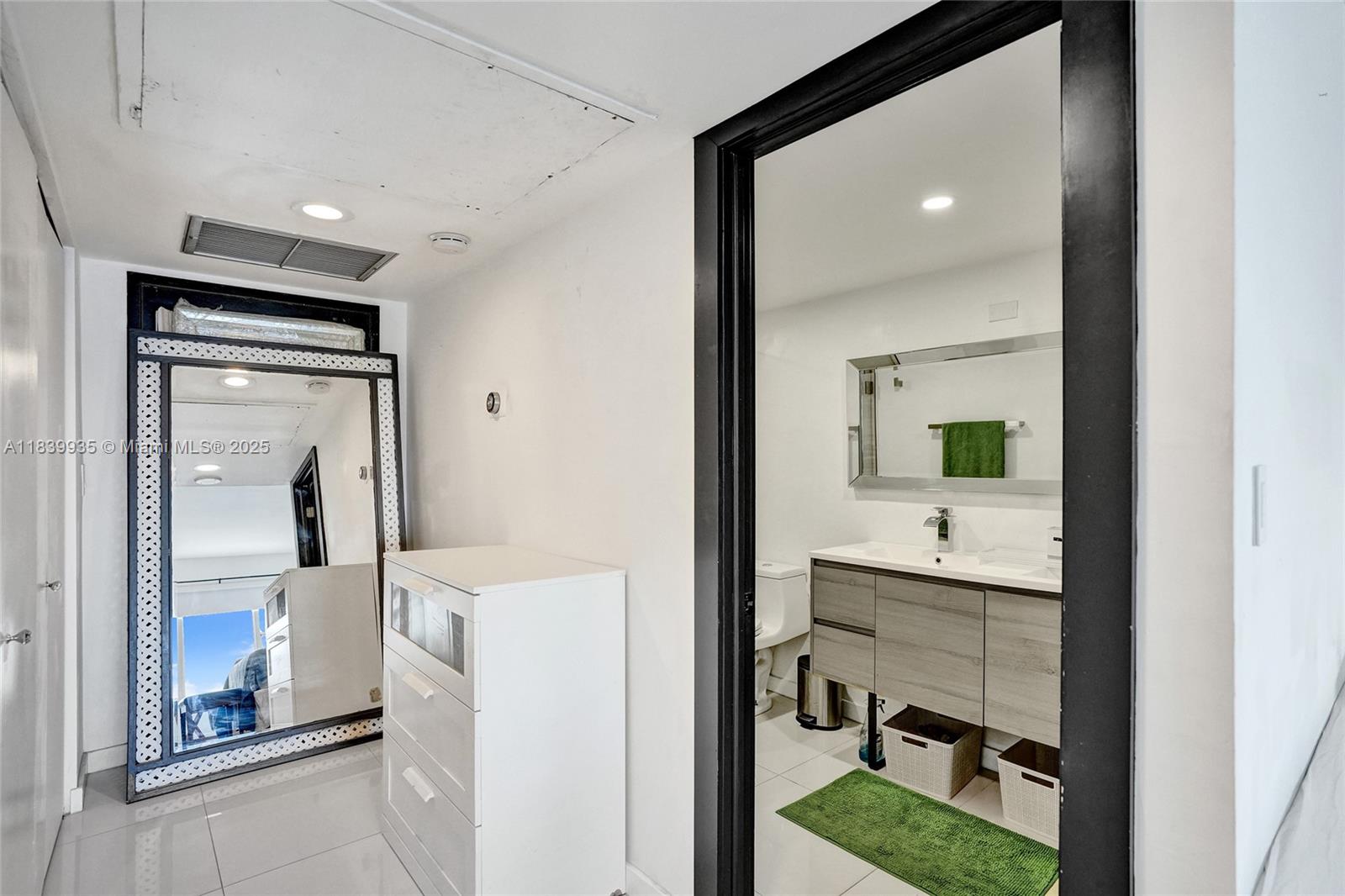 11111 Biscayne Blvd #19G, Miami, Florida image 18
