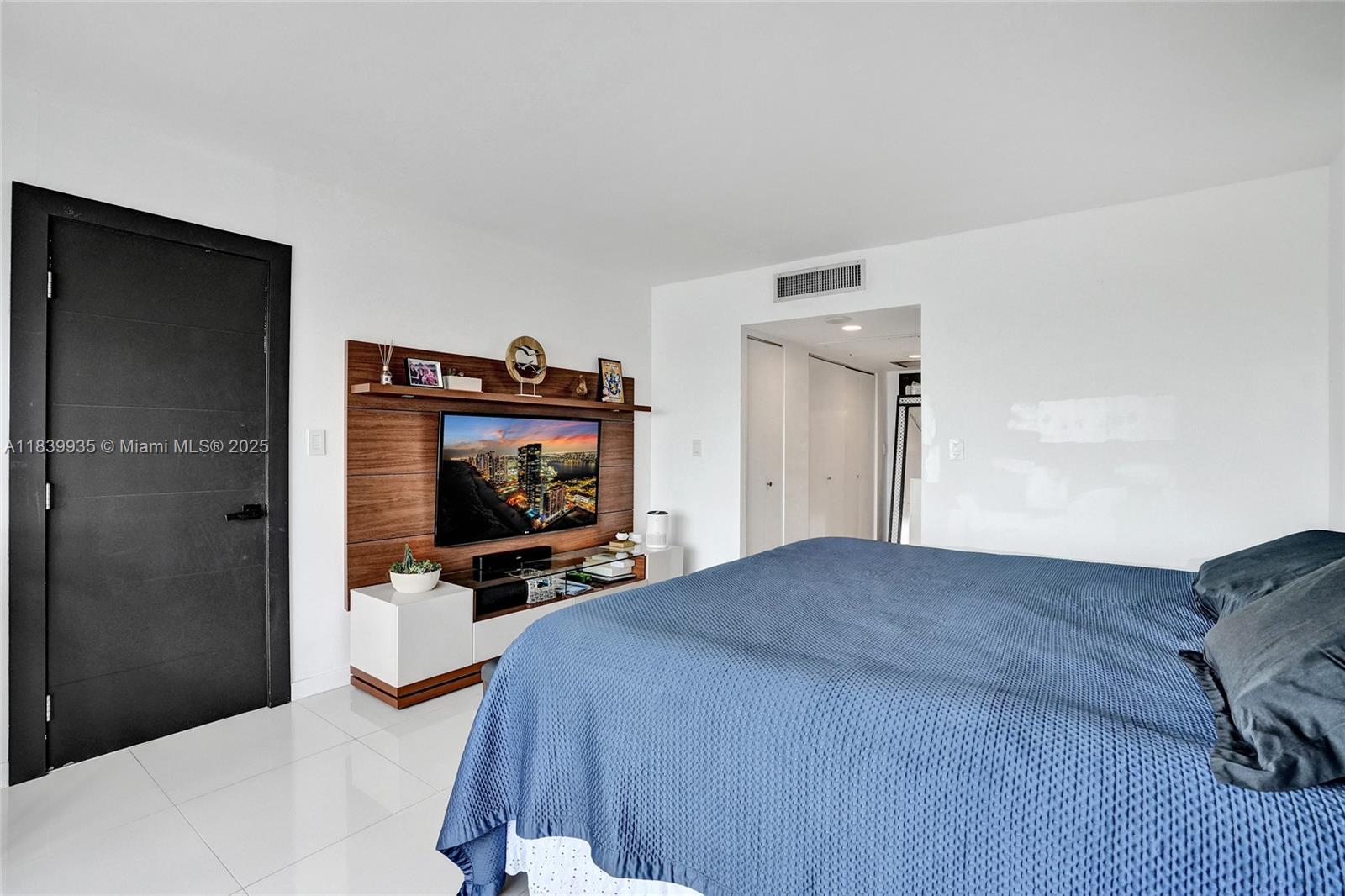 11111 Biscayne Blvd #19G, Miami, Florida image 19