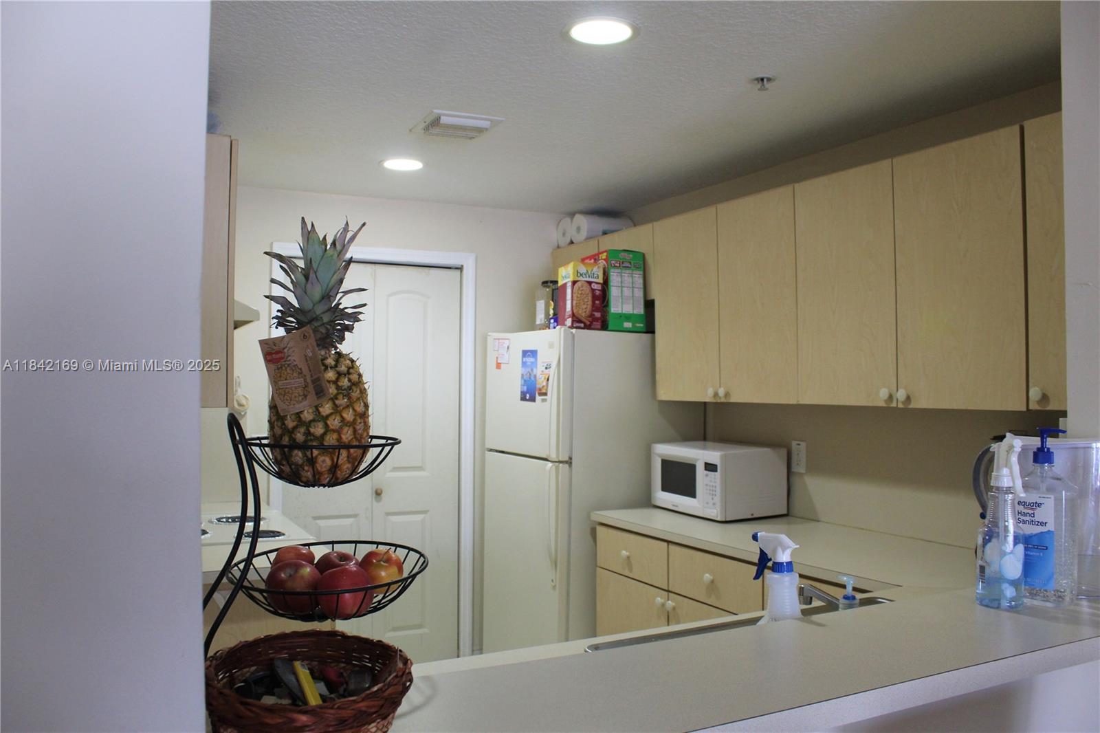 Property photo # 8