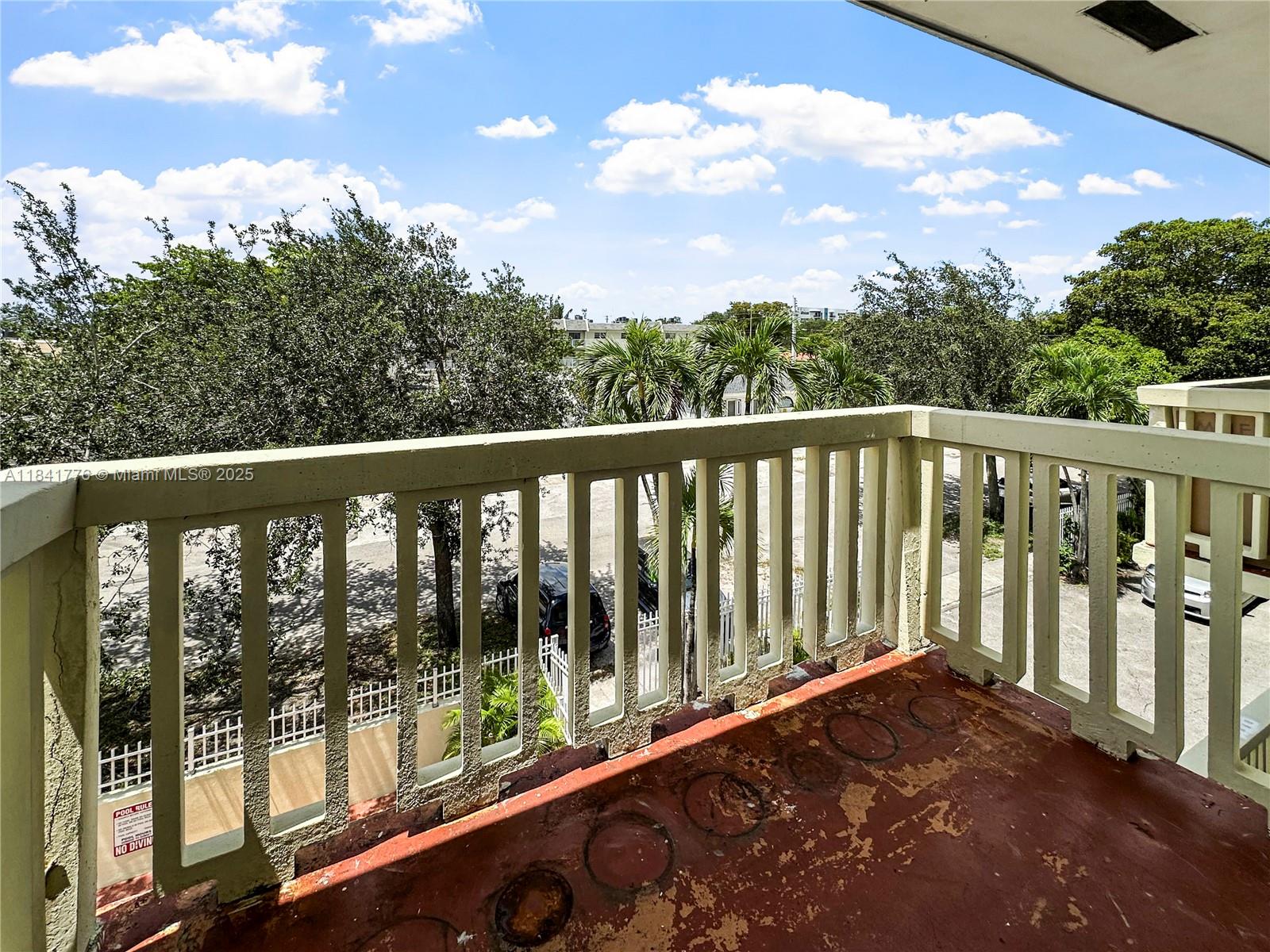 770 NE 128th St #303, North Miami, Florida image 10