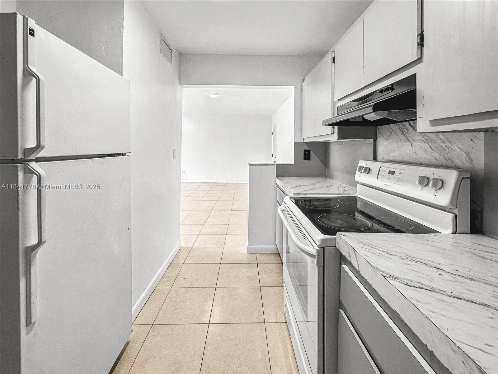 770 NE 128th St #303, North Miami, Florida image 9
