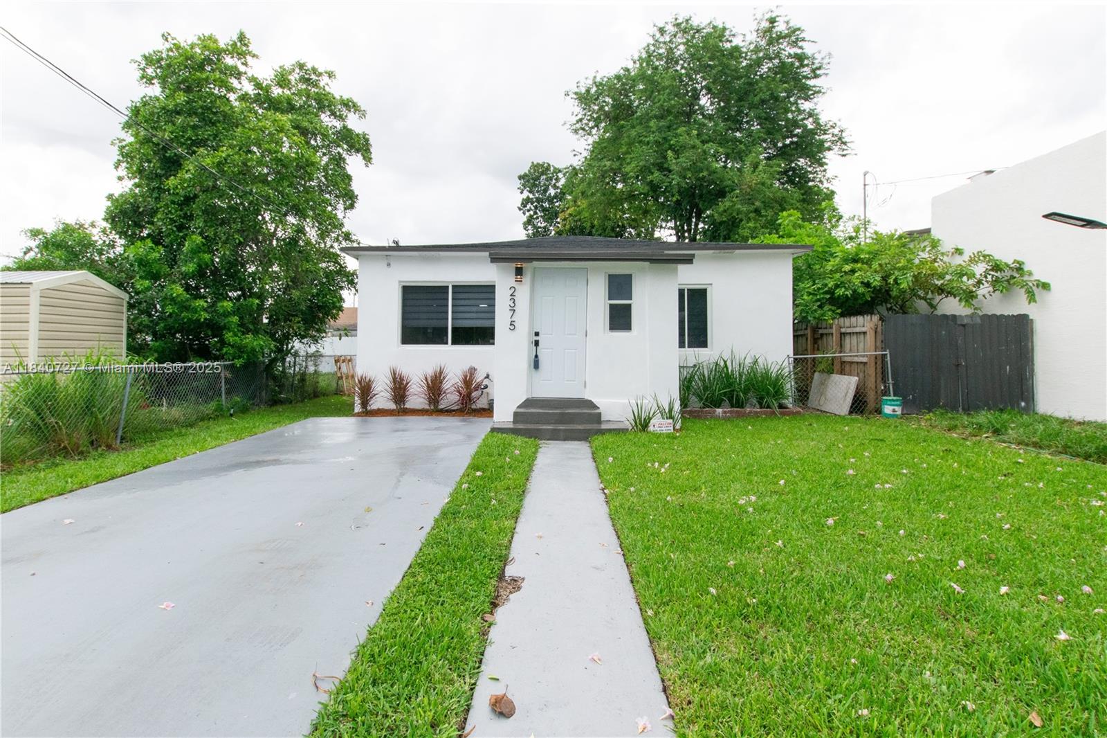 2375 NW 58th St, Miami, Florida image 1