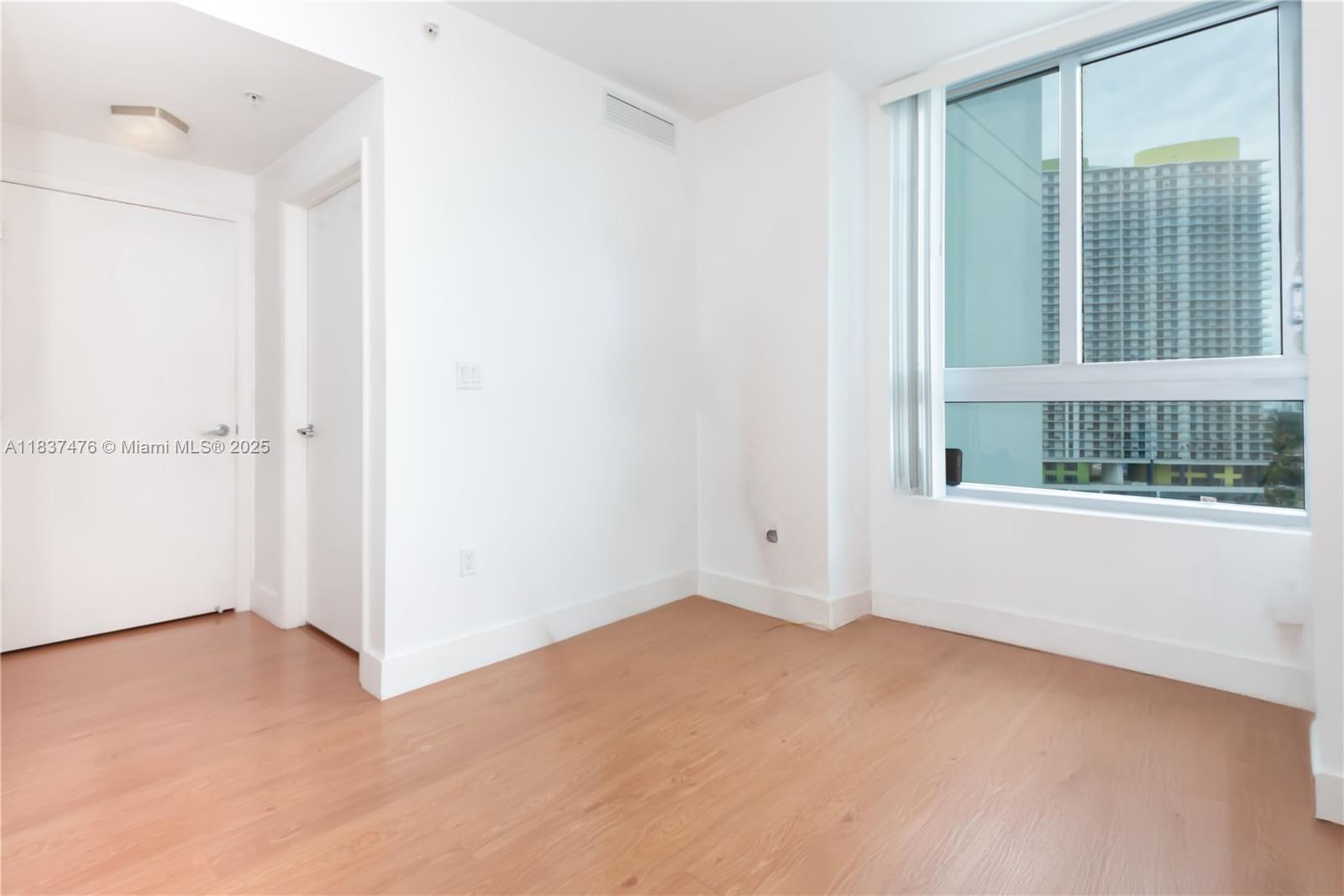 90 SW 3rd St #2113, Miami, Florida image 22
