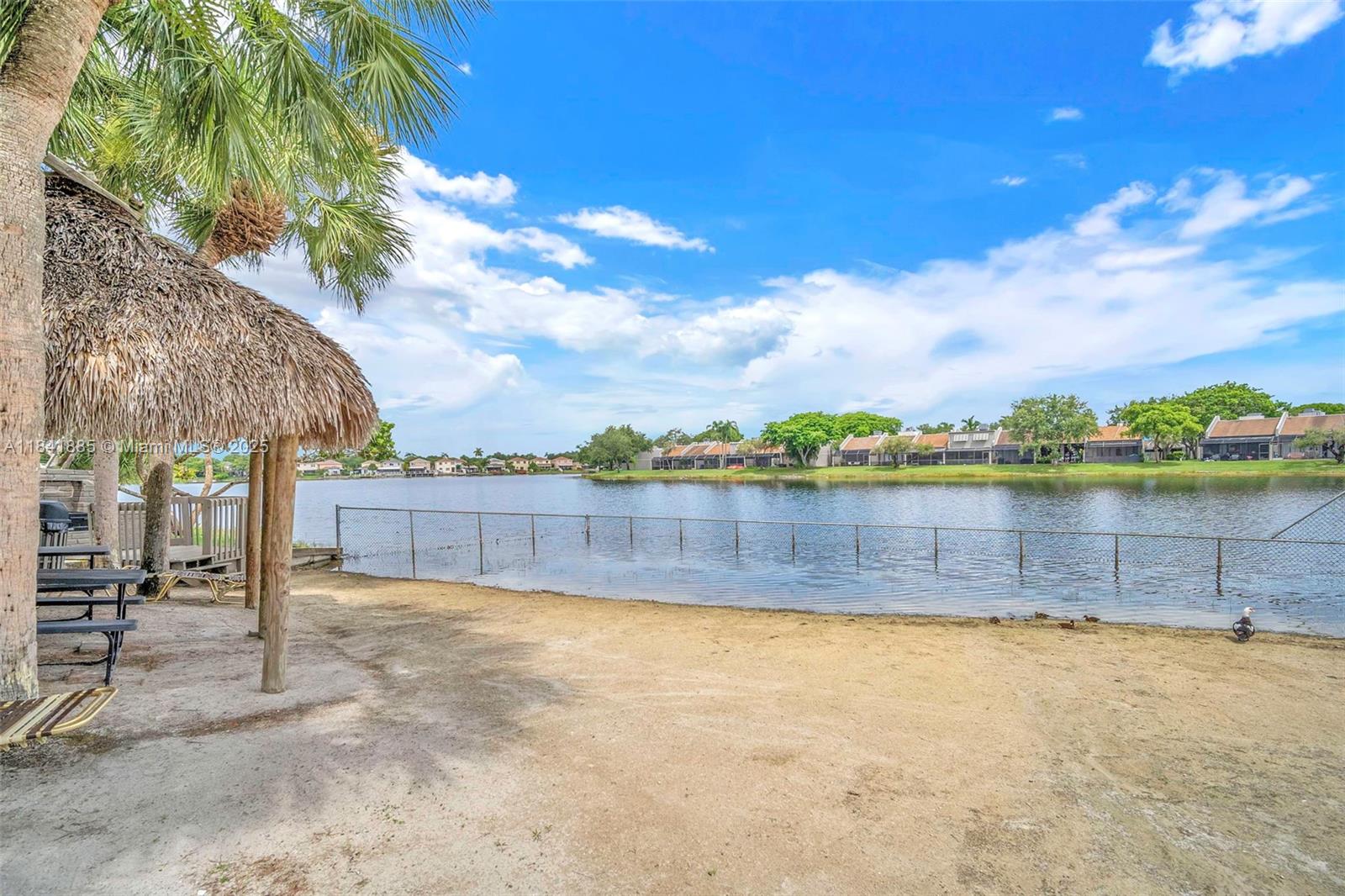 1101 Colony Point Cir #207, Pembroke Pines, Florida image 25
