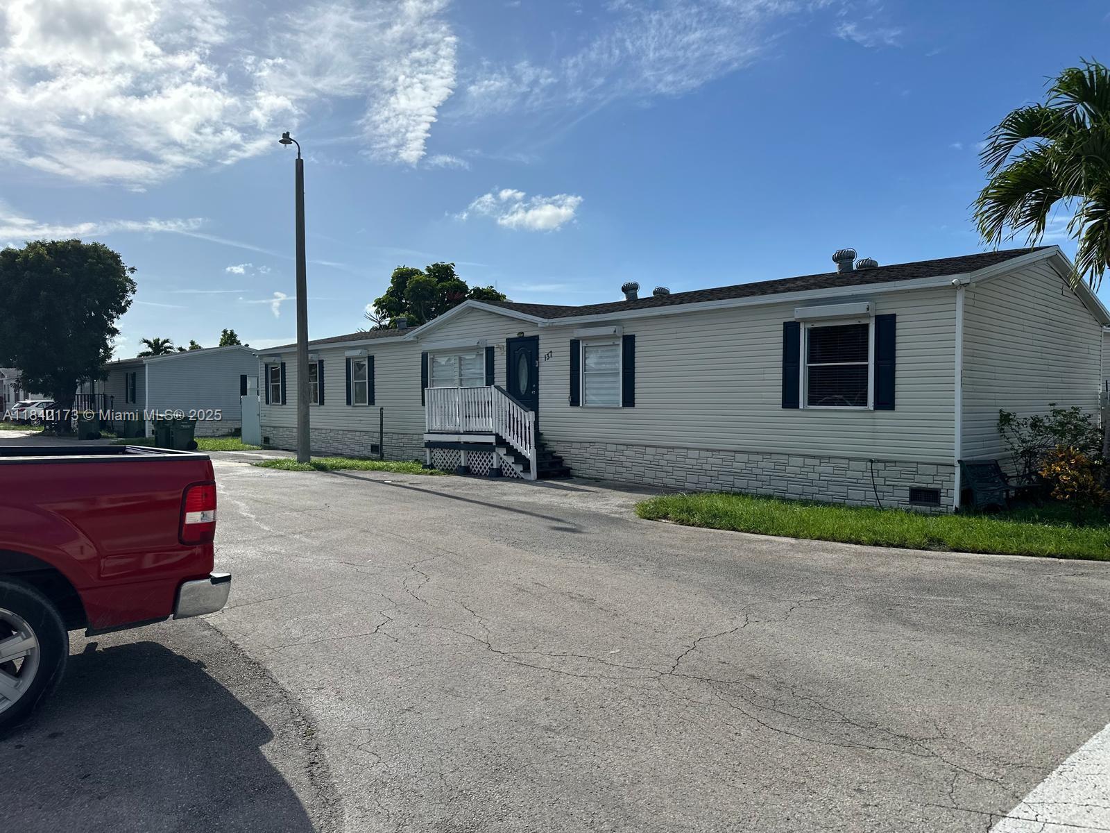 220 NE 12 Ave, Homestead, Florida image 1